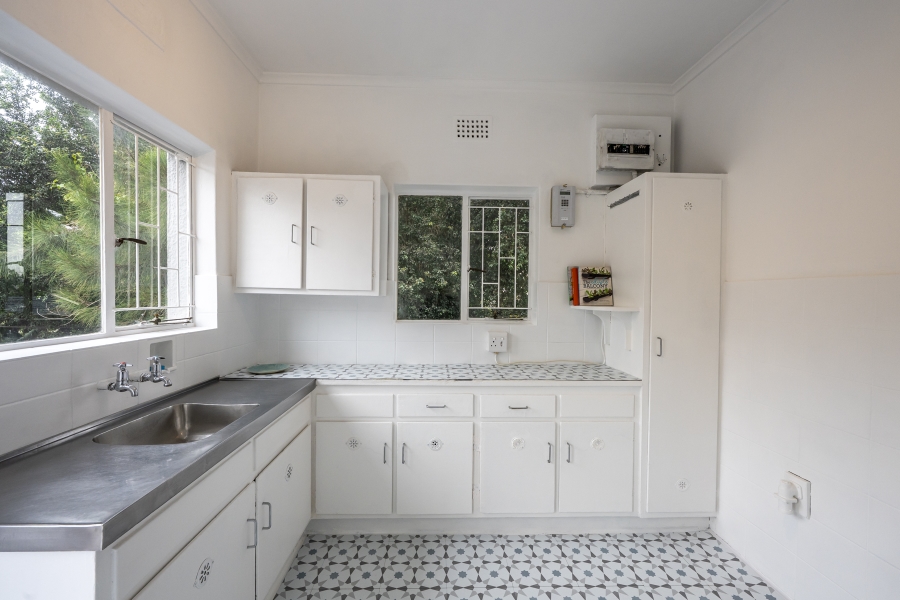 2 Bedroom Property for Sale in Kenilworth Western Cape